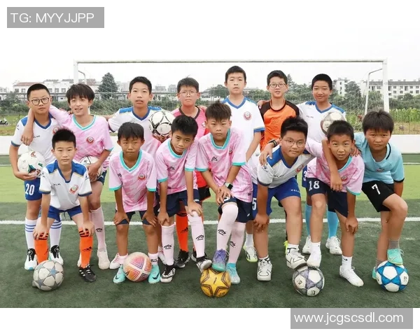 足球留声机的旋律与回忆在绿茵场上交织的故事与情感